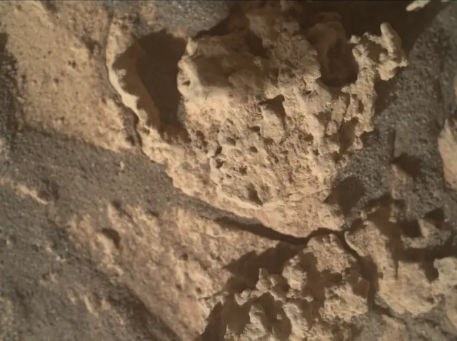 Sol 3180: Mars Hand Lens Imager (MAHLI)
