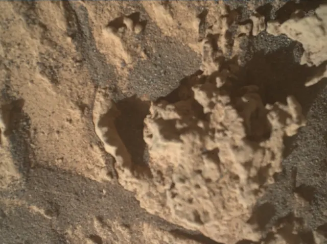 Sol 3180: Mars Hand Lens Imager (MAHLI)