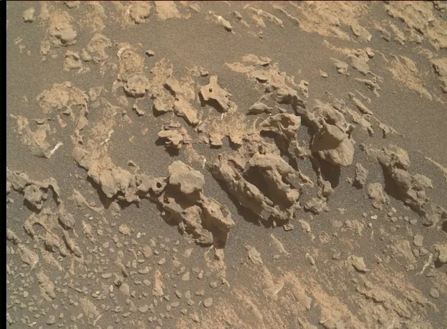 Sol 3192: Mars Hand Lens Imager (MAHLI)