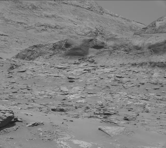 Sol 3194: Mast Camera (Mastcam)