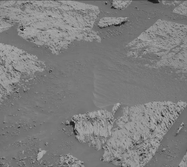 Sol 3194: Mast Camera (Mastcam)