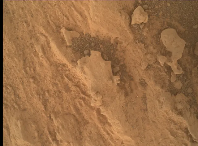 Sol 3197: Mars Hand Lens Imager (MAHLI)