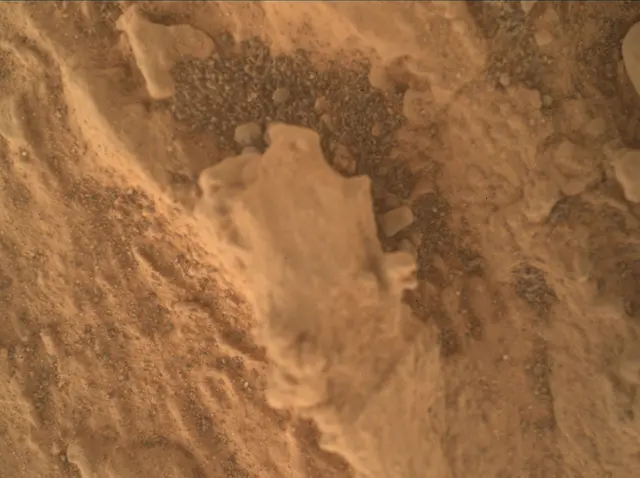 Sol 3197: Mars Hand Lens Imager (MAHLI)
