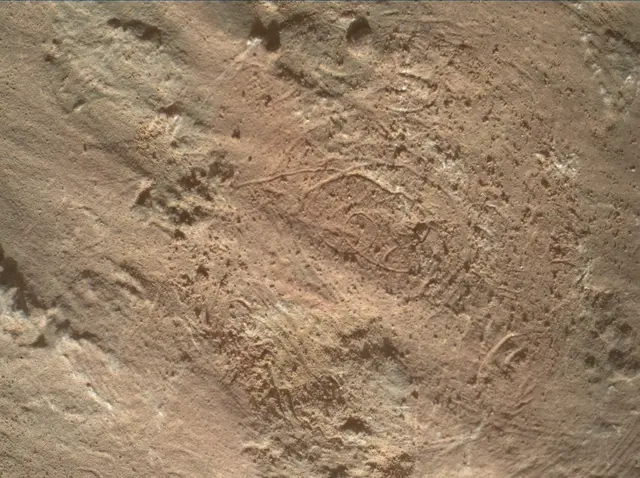 Sol 3201: Mars Hand Lens Imager (MAHLI)