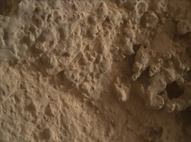 Sol 3532: Mars Hand Lens Imager (MAHLI)