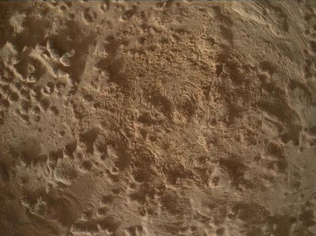 Sol 3533: Mars Hand Lens Imager (MAHLI)