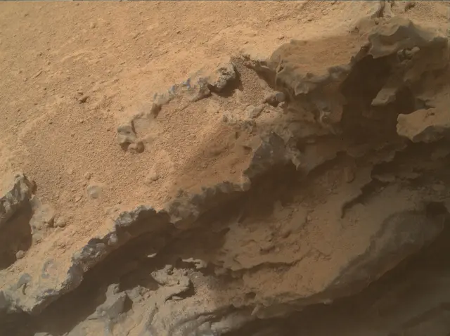 Sol 3645: Mars Hand Lens Imager (MAHLI)