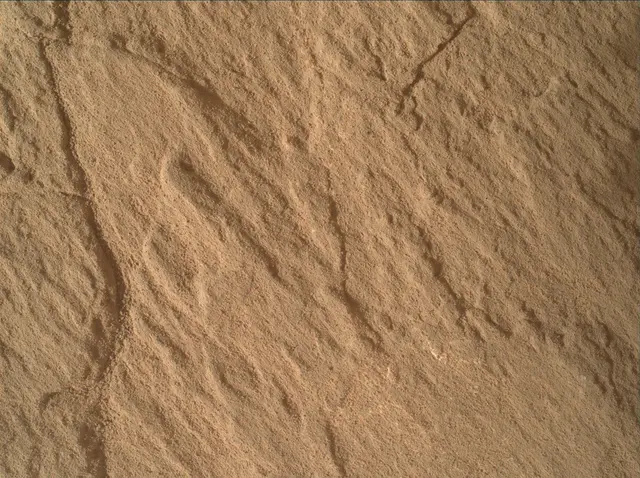 Sol 3665: Mars Hand Lens Imager (MAHLI)