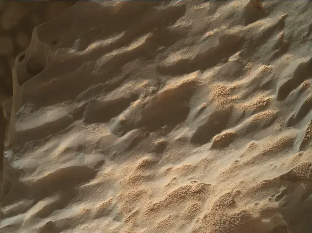 Sol 3733: Mars Hand Lens Imager (MAHLI)