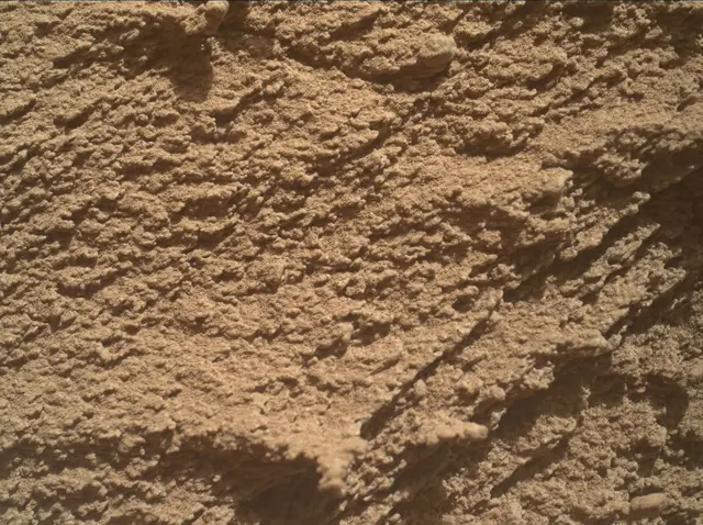 Sol 3798: Mars Hand Lens Imager (MAHLI)