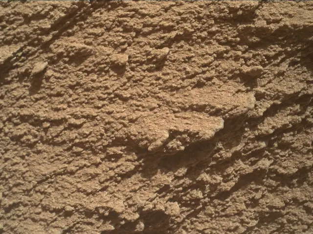 Sol 3798: Mars Hand Lens Imager (MAHLI)