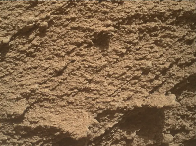 Sol 3799: Mars Hand Lens Imager (MAHLI)