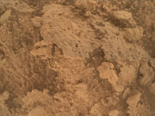 Sol 3866: Mars Hand Lens Imager (MAHLI)