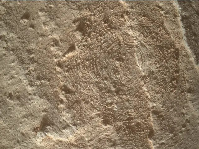 Sol 3889: Mars Hand Lens Imager (MAHLI)