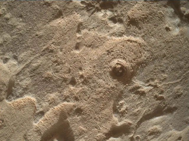 Sol 3897: Mars Hand Lens Imager (MAHLI)