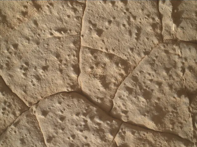 Sol 3937: Mars Hand Lens Imager (MAHLI)