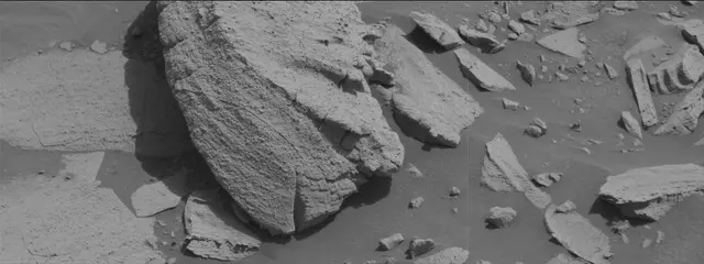Sol 3946: Mast Camera (Mastcam)