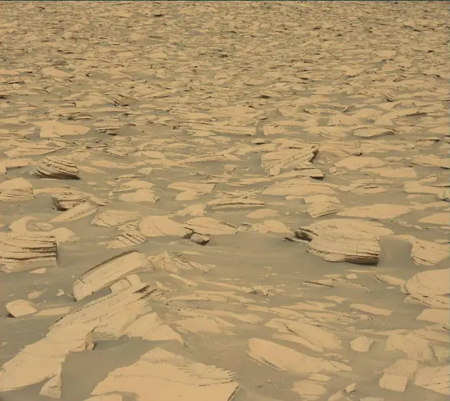 Sol 3946: Mast Camera (Mastcam)
