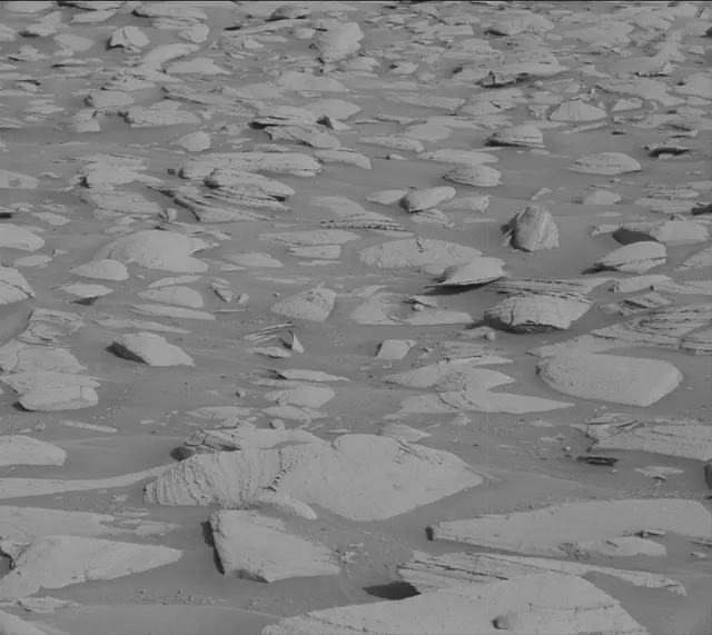 Sol 3946: Mast Camera (Mastcam)