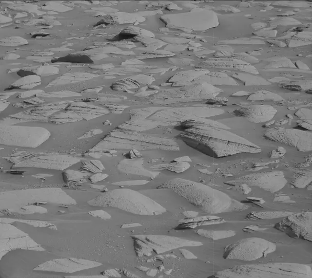 Sol 3946: Mast Camera (Mastcam)