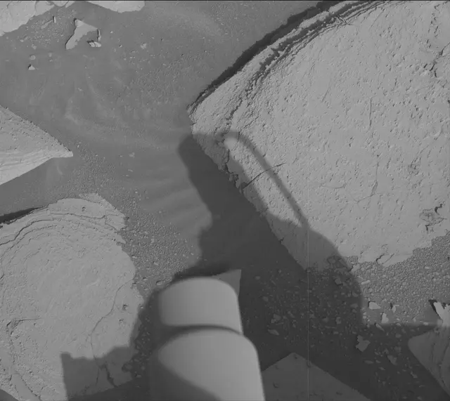 Sol 3946: Mast Camera (Mastcam)