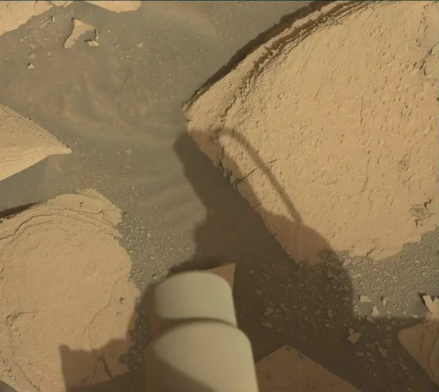Sol 3946: Mast Camera (Mastcam)