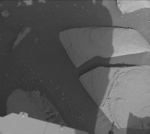 Sol 3946: Mast Camera (Mastcam)