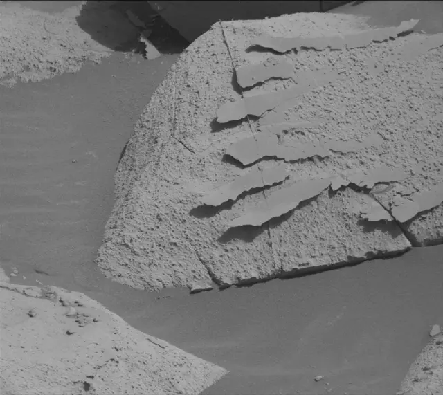 Sol 3946: Mast Camera (Mastcam)