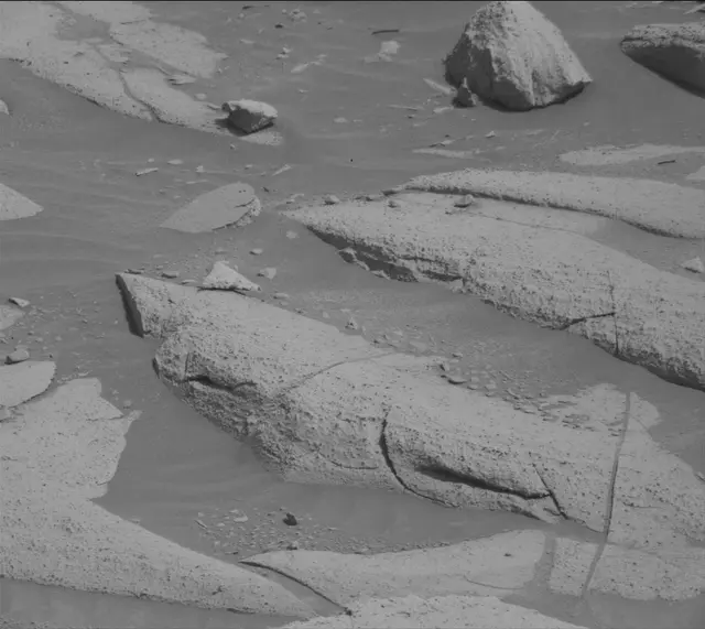 Sol 3946: Mast Camera (Mastcam)