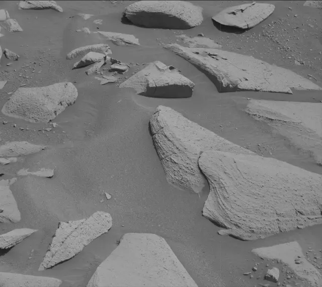 Sol 3948: Mast Camera (Mastcam)