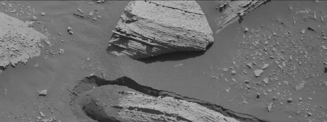 Sol 3948: Mast Camera (Mastcam)