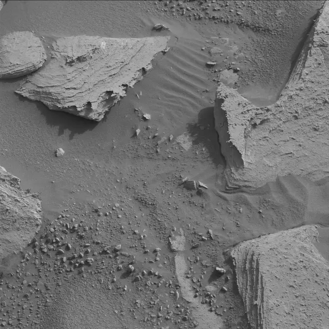 Sol 3948: Mast Camera (Mastcam)