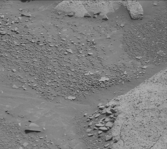 Sol 3948: Mast Camera (Mastcam)