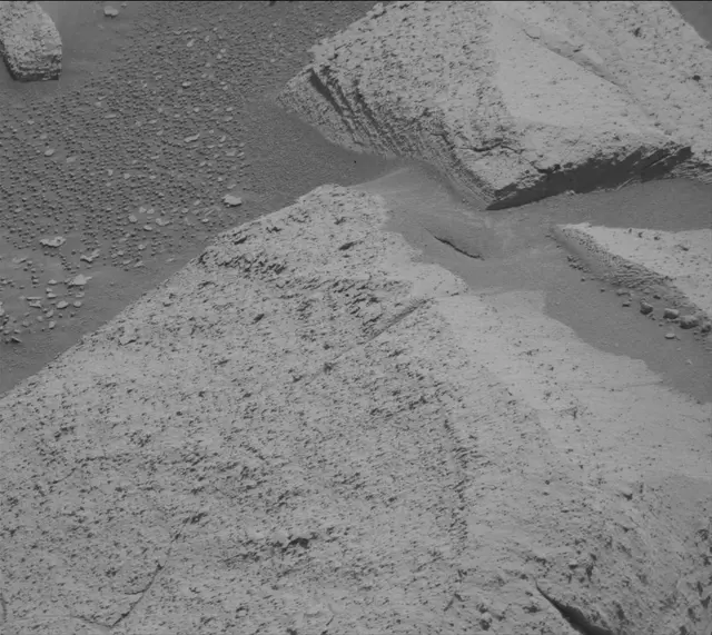 Sol 3948: Mast Camera (Mastcam)