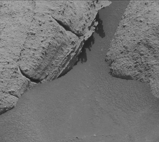 Sol 3948: Mast Camera (Mastcam)