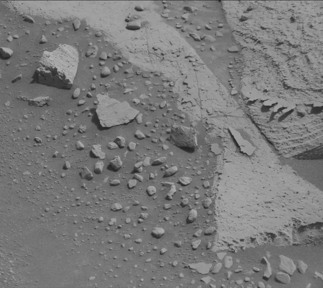 Sol 3948: Mast Camera (Mastcam)