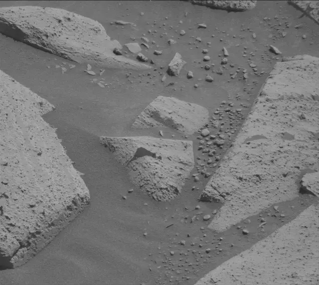 Sol 3948: Mast Camera (Mastcam)