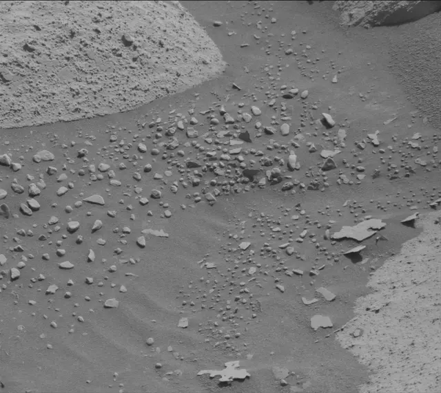 Sol 3948: Mast Camera (Mastcam)