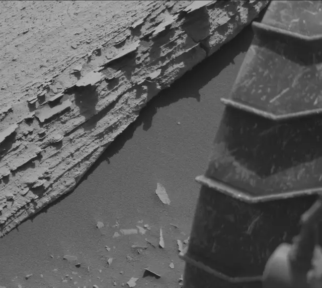 Sol 3948: Mast Camera (Mastcam)
