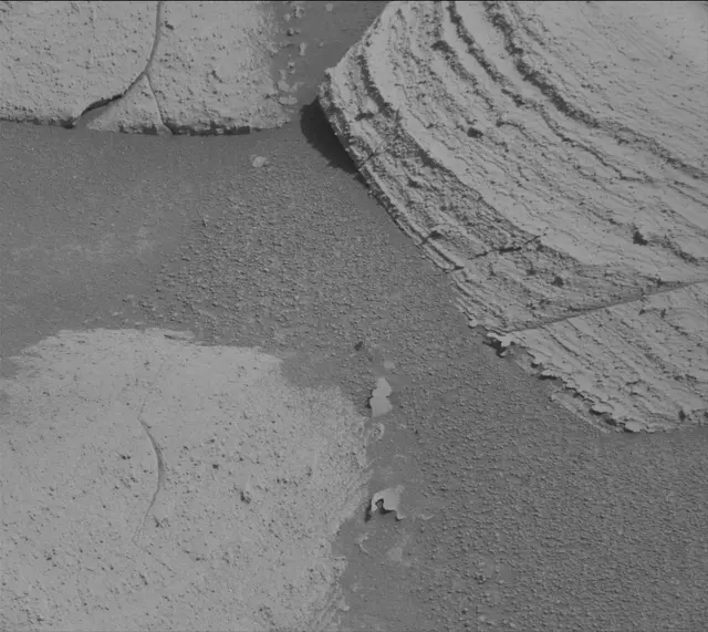 Sol 3948: Mast Camera (Mastcam)