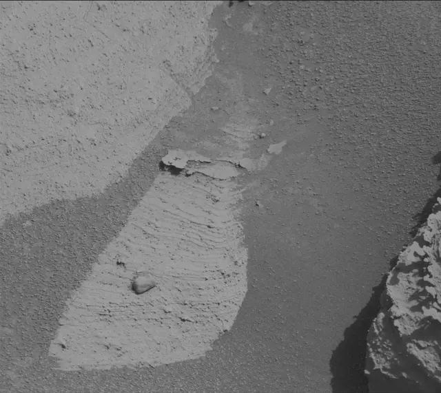 Sol 3948: Mast Camera (Mastcam)
