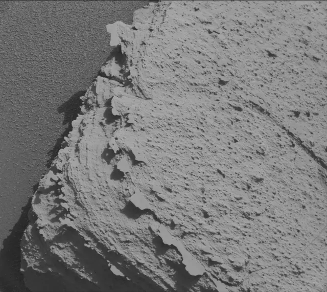 Sol 3948: Mast Camera (Mastcam)