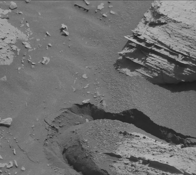 Sol 3948: Mast Camera (Mastcam)