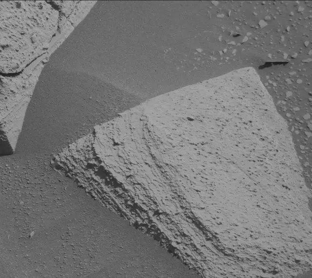 Sol 3948: Mast Camera (Mastcam)