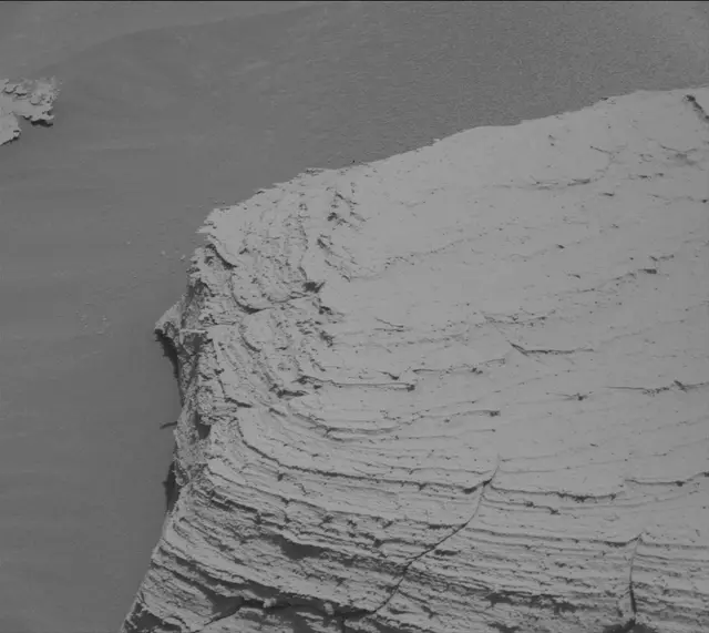 Sol 3950: Mast Camera (Mastcam)