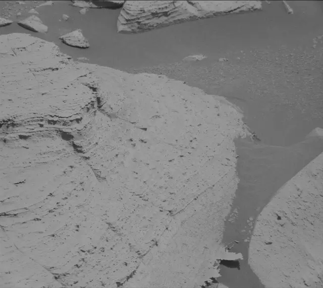 Sol 3950: Mast Camera (Mastcam)