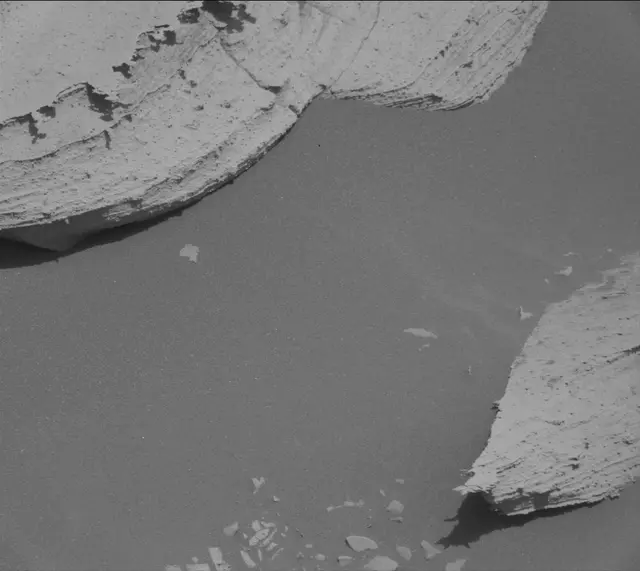 Sol 3950: Mast Camera (Mastcam)