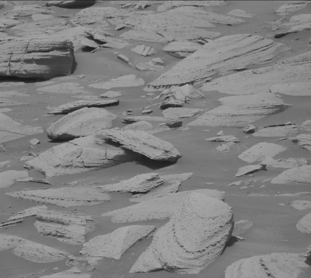 Sol 3950: Mast Camera (Mastcam)