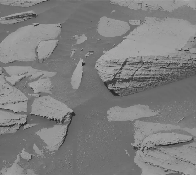 Sol 3951: Mast Camera (Mastcam)