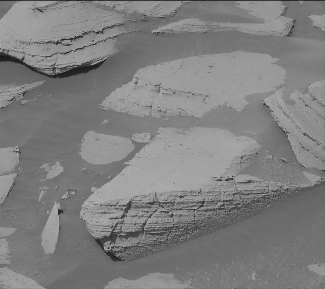Sol 3951: Mast Camera (Mastcam)